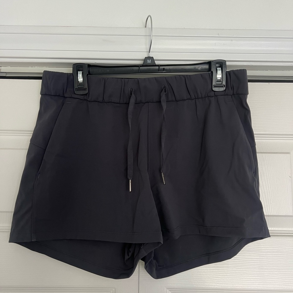 LULU LEMON SHORTS